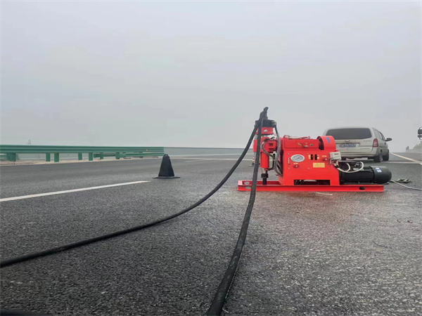 武鸣马路路基路面开裂下沉注浆加固灌浆